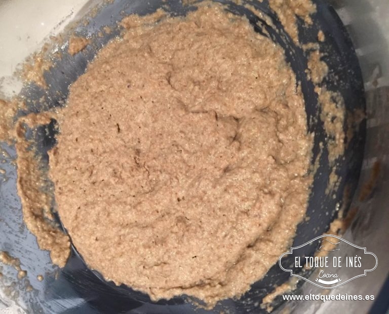 Al día siguiente echamos el poolish en el vaso que ya ha aumentado su volumen.